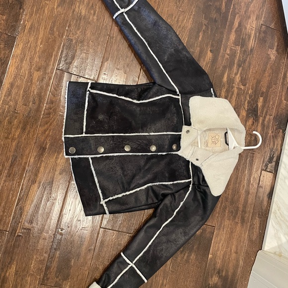 Chaser Womens Black-Ivory Faux Suede short Bomber Jacket. - Picture 6 of 6